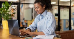 Travailleur indépendant : comment cotiser pour votre retraite sans régime salarié ?